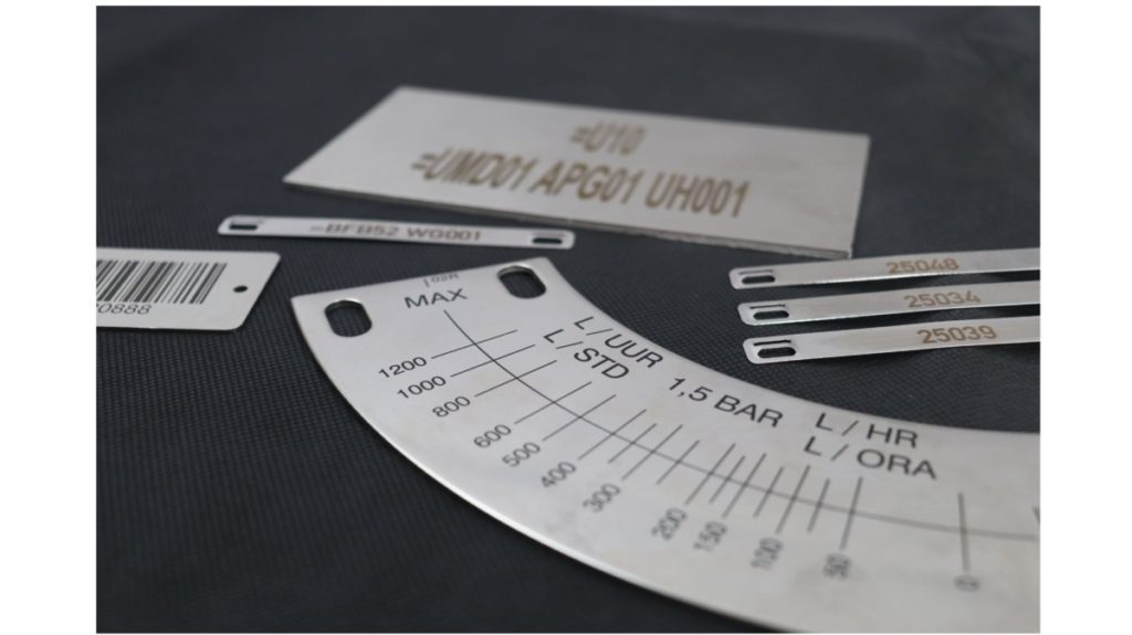 Edelstahlschilder laserbeschriftet