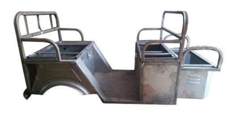 Mayuri Iron E Rickshaw Body