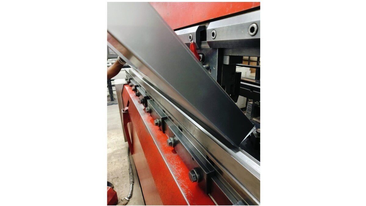 CNC Steel Sheet Metal Bending Service