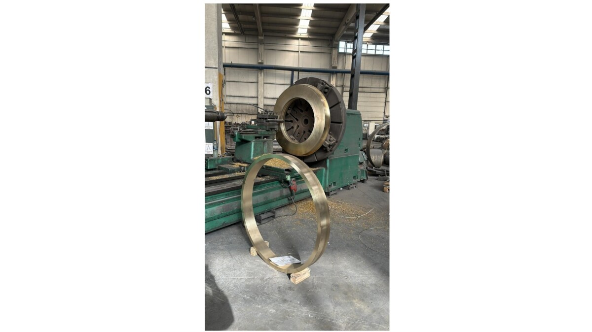 Centrifugal casting