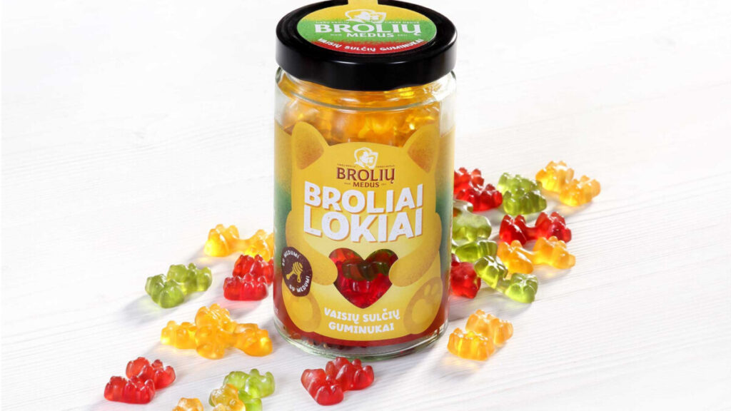 Passionfruit, apple and raspberry flavored gummies mix “Bear Bros” with honey