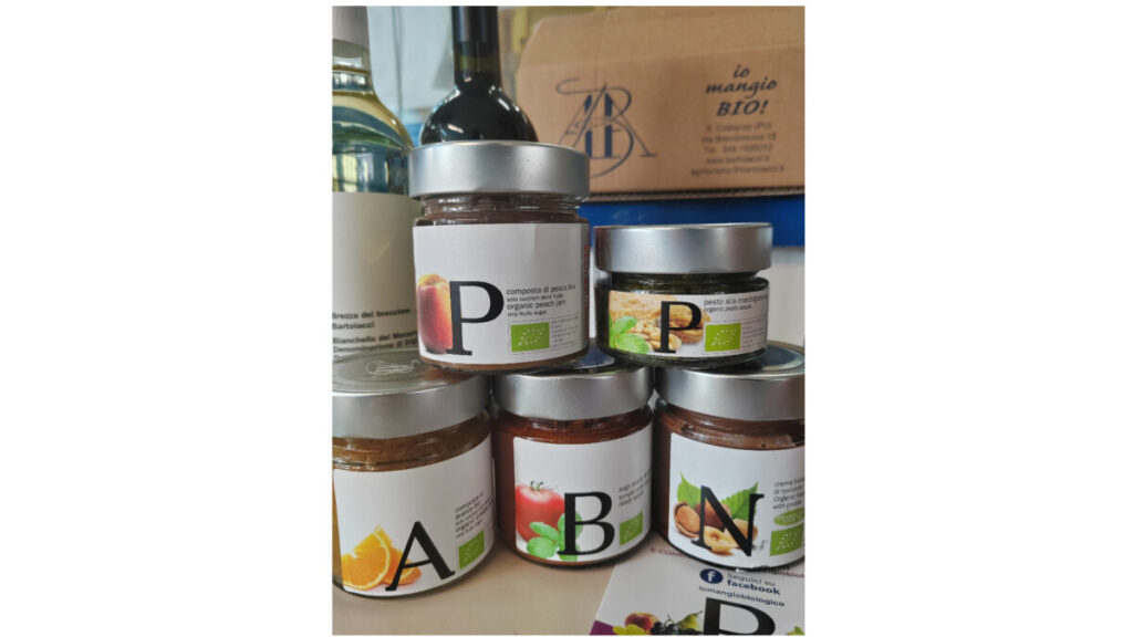ORGANIC JAMS AND “PESTO ALLA MARCHIGIANA”