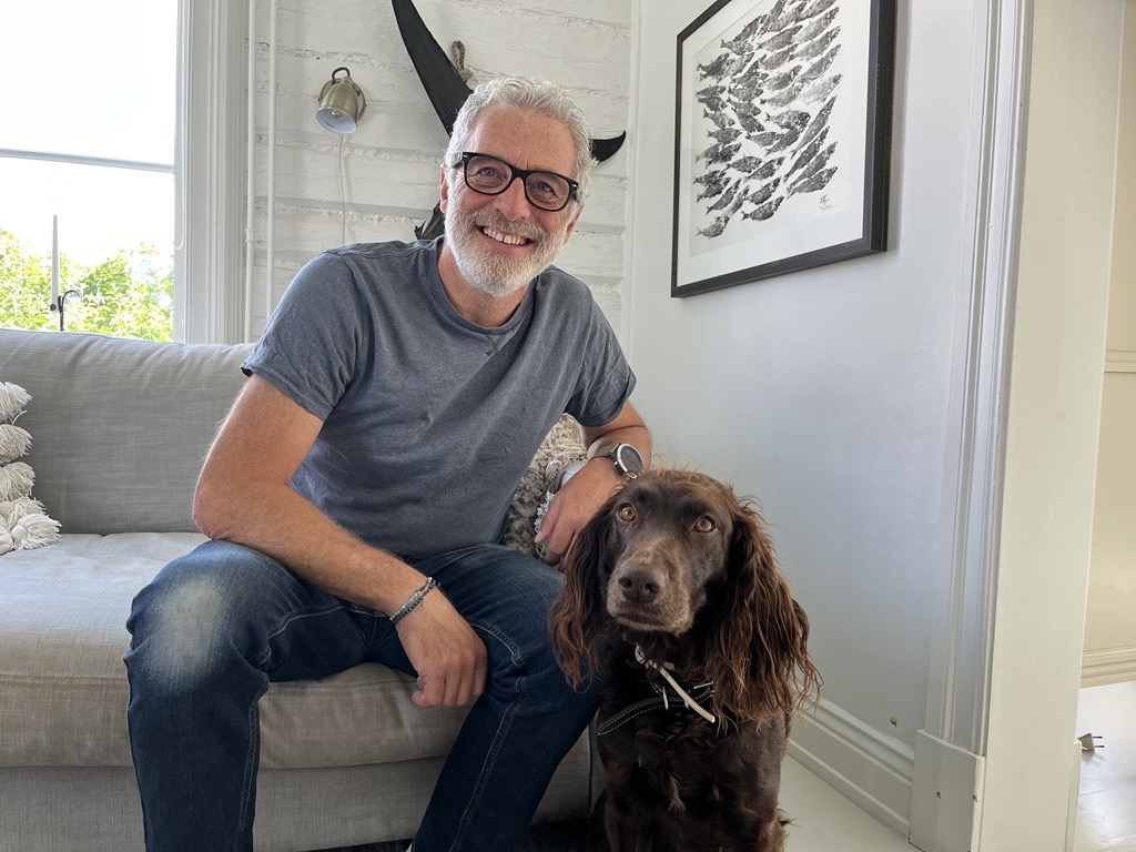 Richard Waje med sin hund
