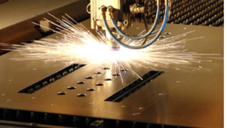 Modifizierungen: Ausbrüche und Lochungen