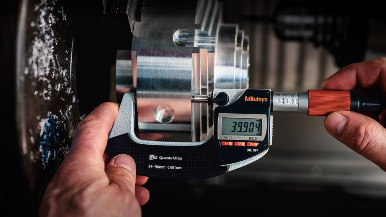 High-speed and Highaccuracy Digital Micrometer