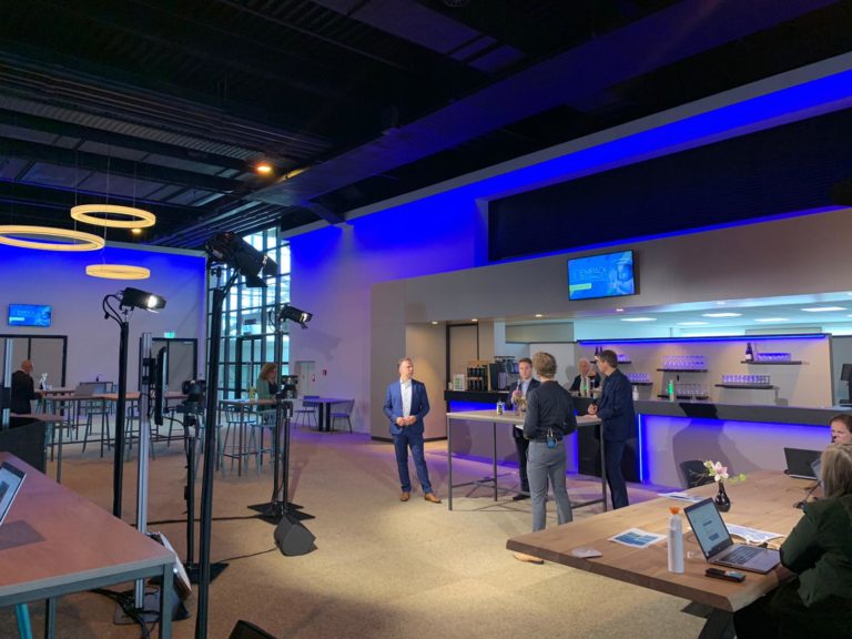 ad76147f-e7e6-4014-977e-458a4945a16d