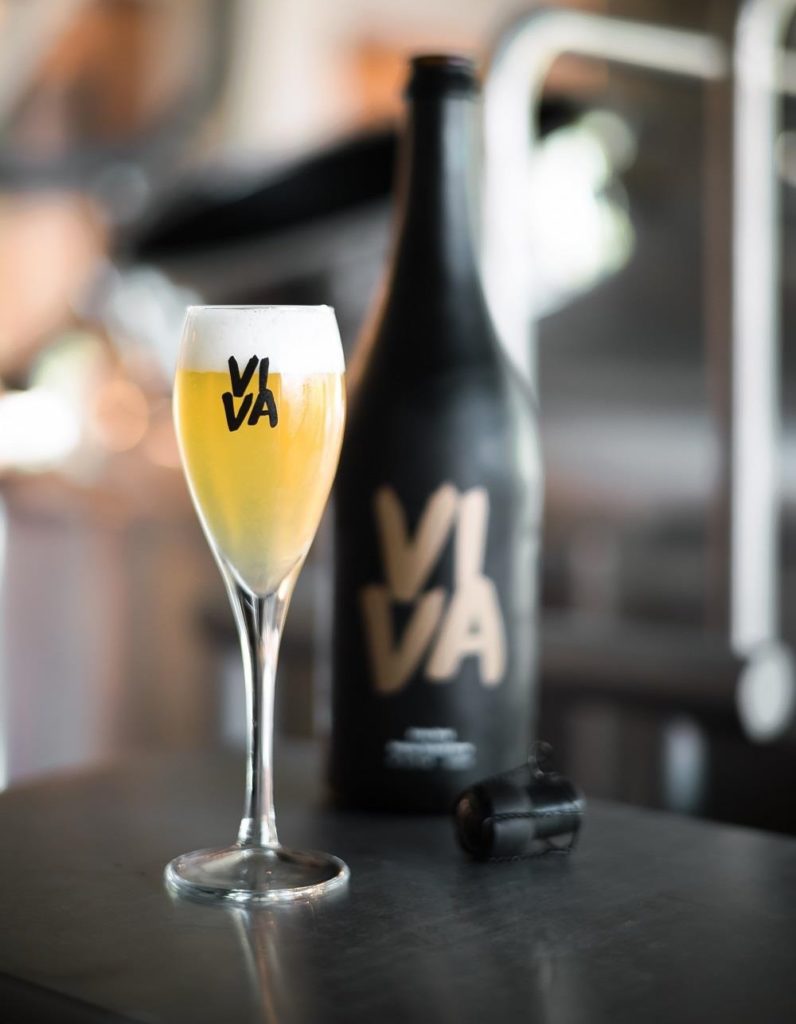 Viva Extra Brut glass bottle cover