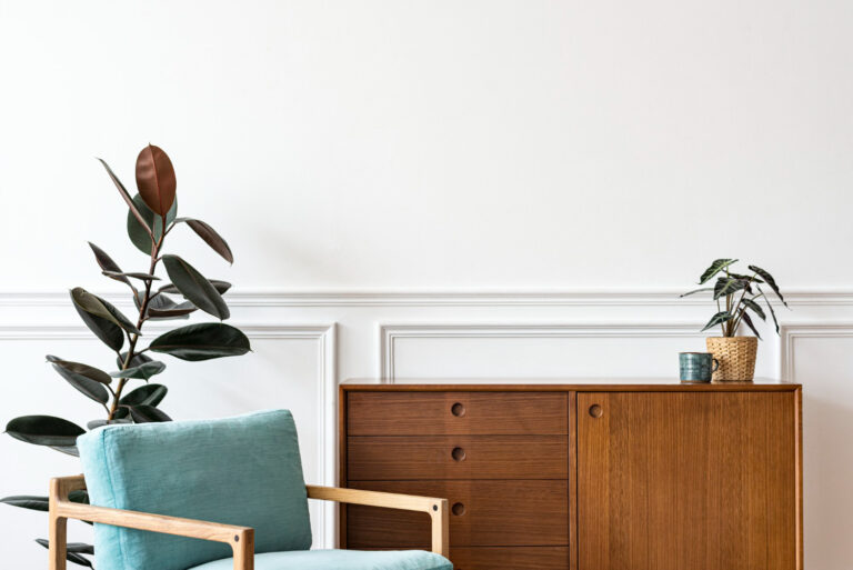 Witte muur met accent zetel