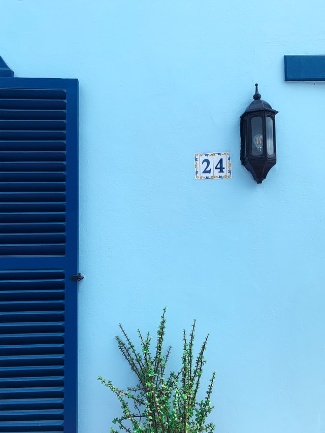 blauw buitenschilderwerk