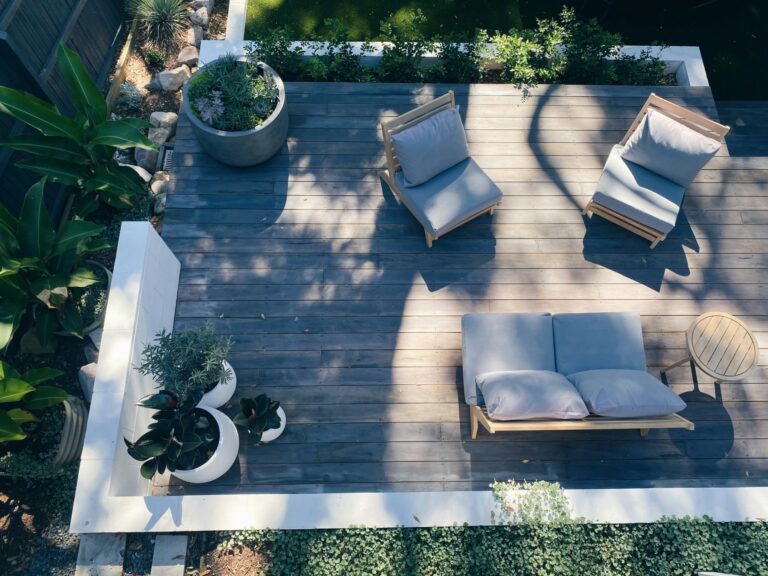 Houten terras grijs