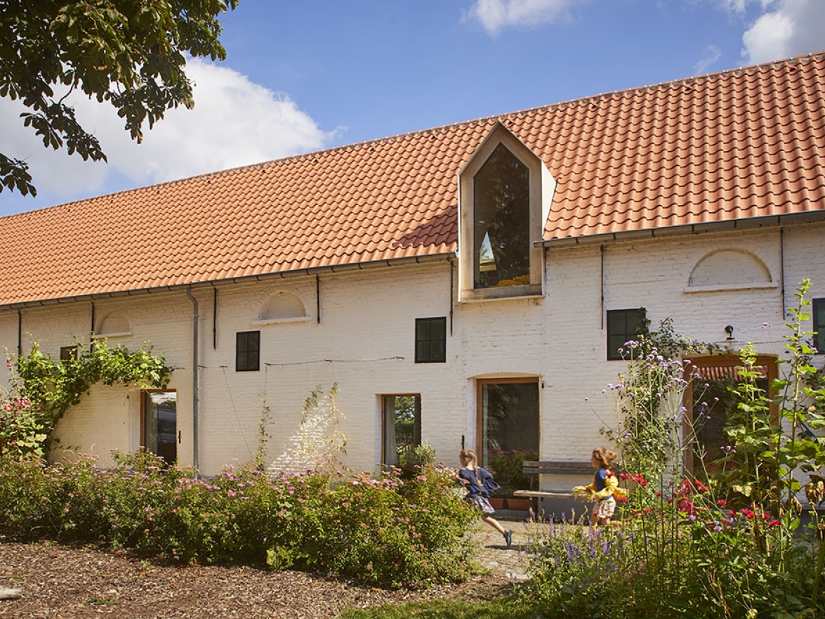 Ontwerper: aNNo Architecten
Locatie: Zingem
Foto’s: Barbara Joseph