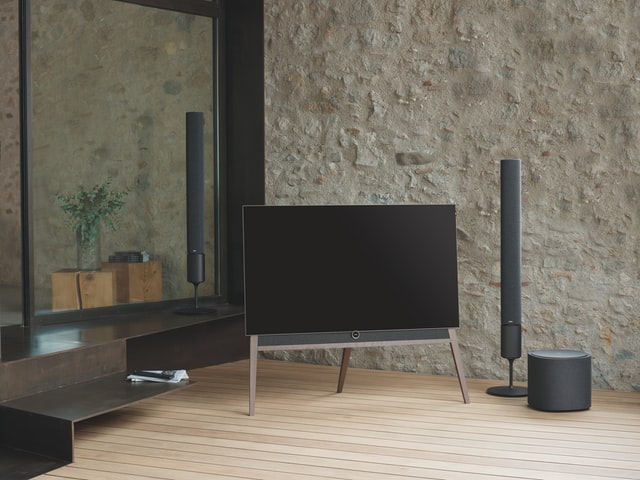 Home cinema in mancave