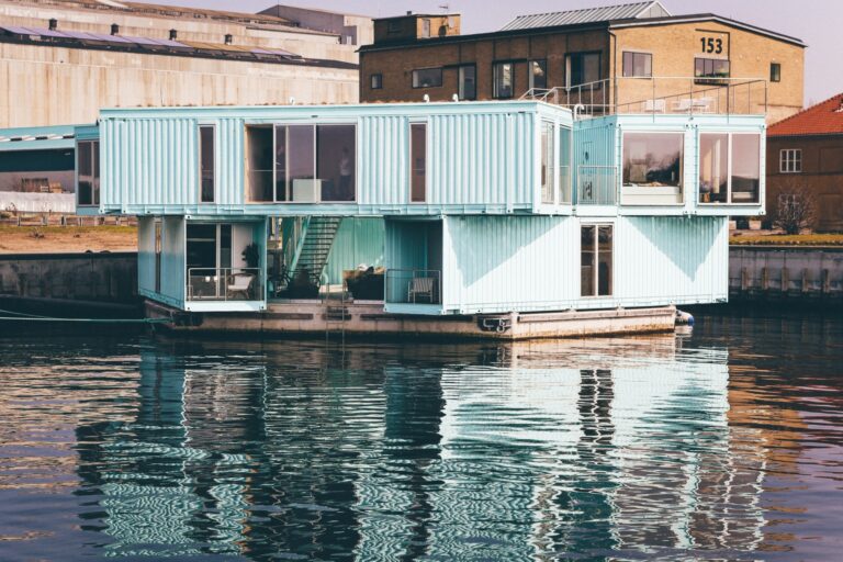 containerwoning op het water