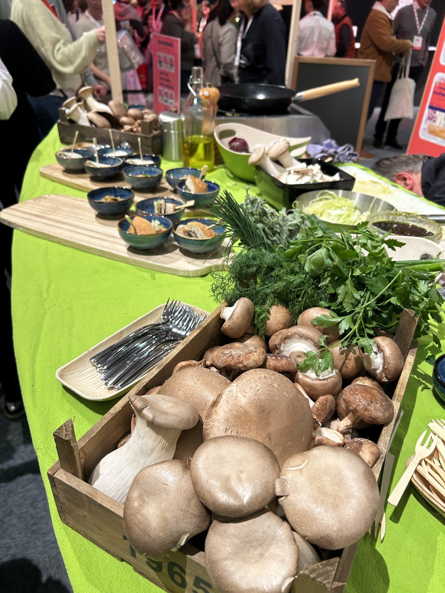 Delhaize champignons comme alternatives à la viande