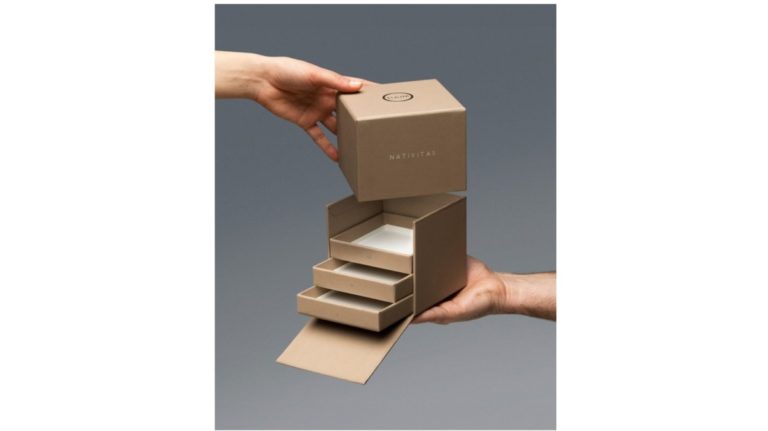 scatola con interni a cassetto