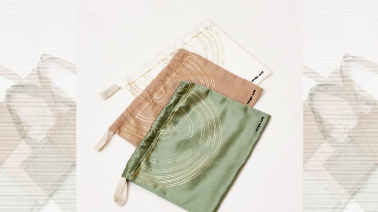 GARMENT BAGS