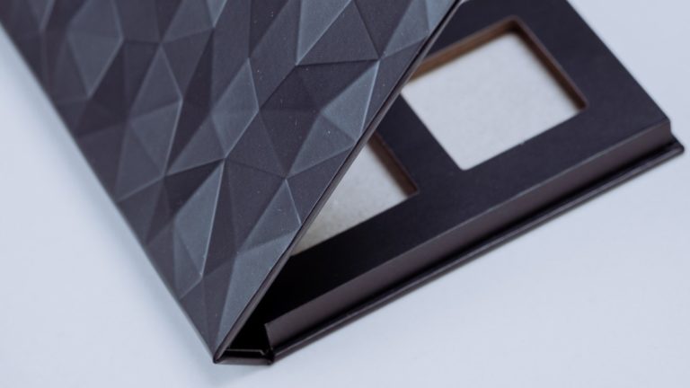 ENVIRONMENTALLY  FRIENDLY PALETTES