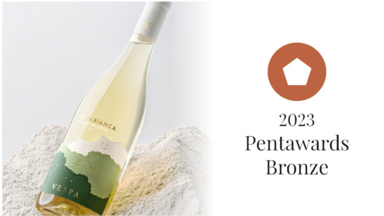 Flarò di Vespa Vini vince il Pentawards 2023