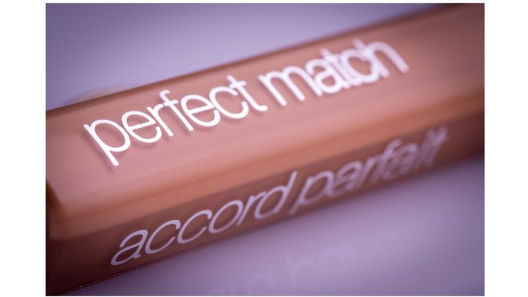Hotstamping foil – cosmetic packaging