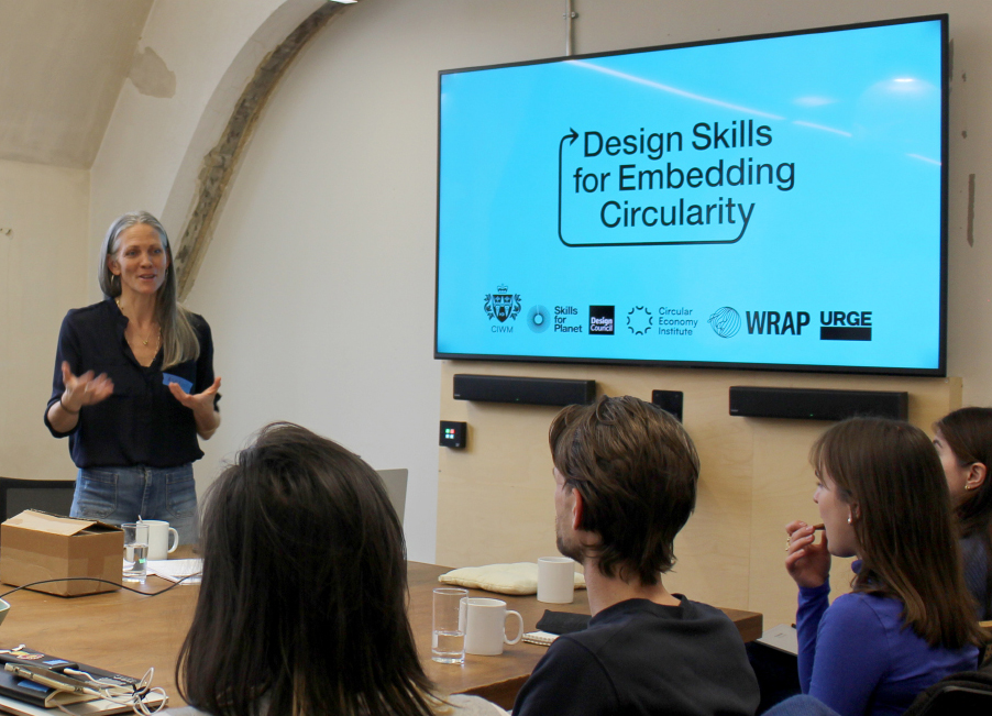 Alexi addressing a cohort of participants in the Design Skills for Embedding Circularity (DSfEC) programme.