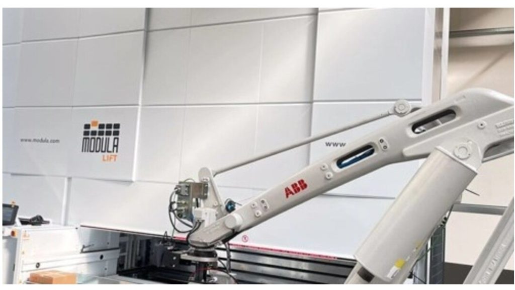 MODULA: A beautiful installation combining Modula and ABB robot technologies.
