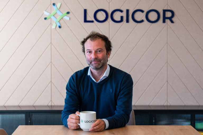 Andr&eacute; MACHADO LOGICOR