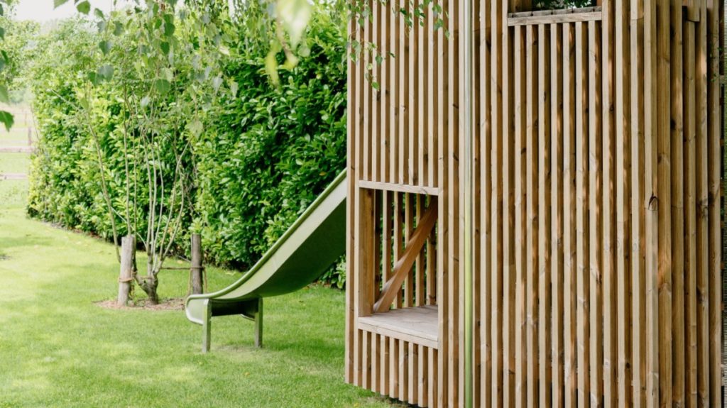 Houten speeltoestellen voor jong & oud