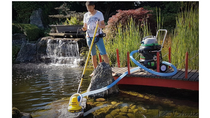 Automatische Vijverborstels: Gemotoriseerde Wand- en Bodemborstels voor de Vijver!