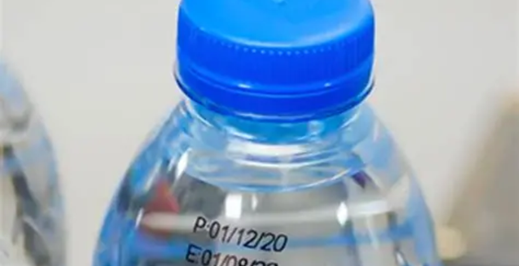 Plastic bottle top and lid