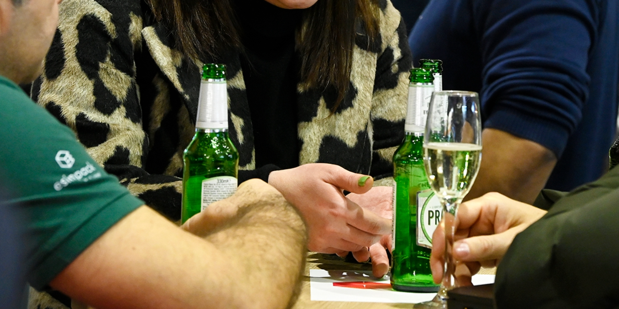 People networking and talking over drinks at Packaging Innovations & Empack.