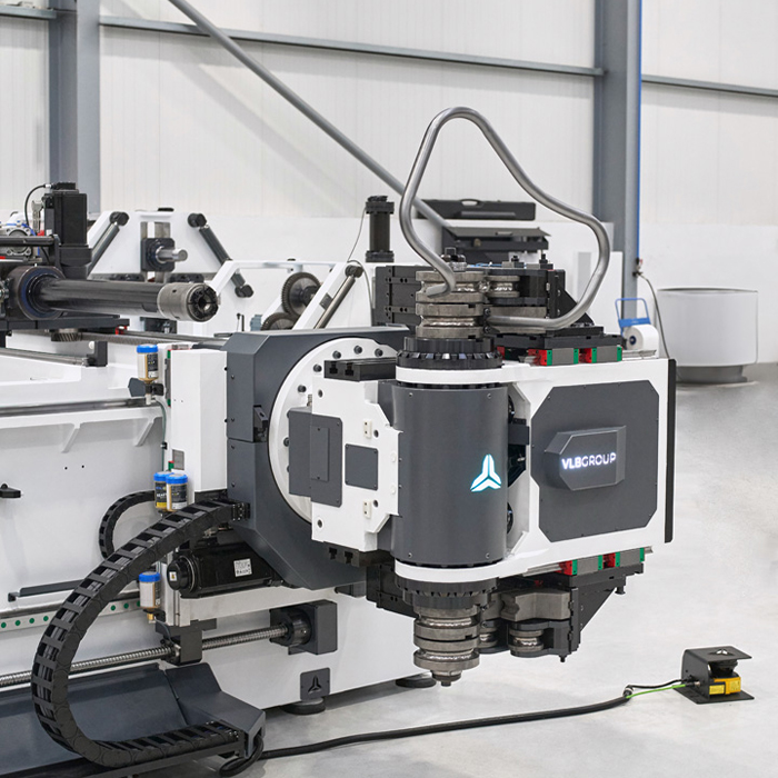 Curvadoras de tubos CNC totalmente el&eacute;ctricas &ndash; Serie EB-RH