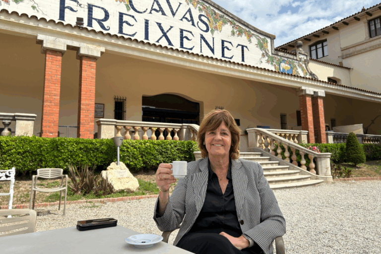 Un caf&eacute; con Freixenet