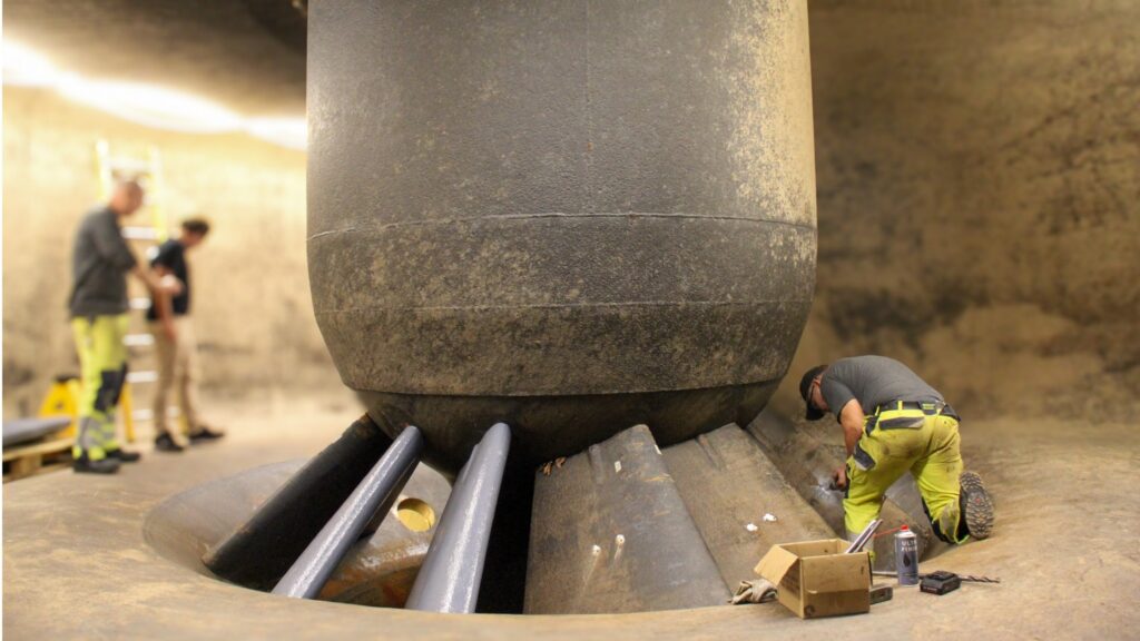 Guide vanes Eniwa hydroelectric power plant Aarau