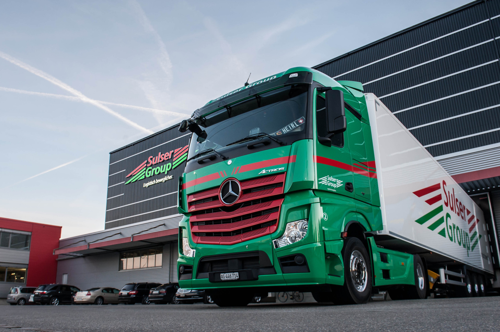 Logistics & Transport: Use one of the most modern logistics platforms in the middle of Switzerland