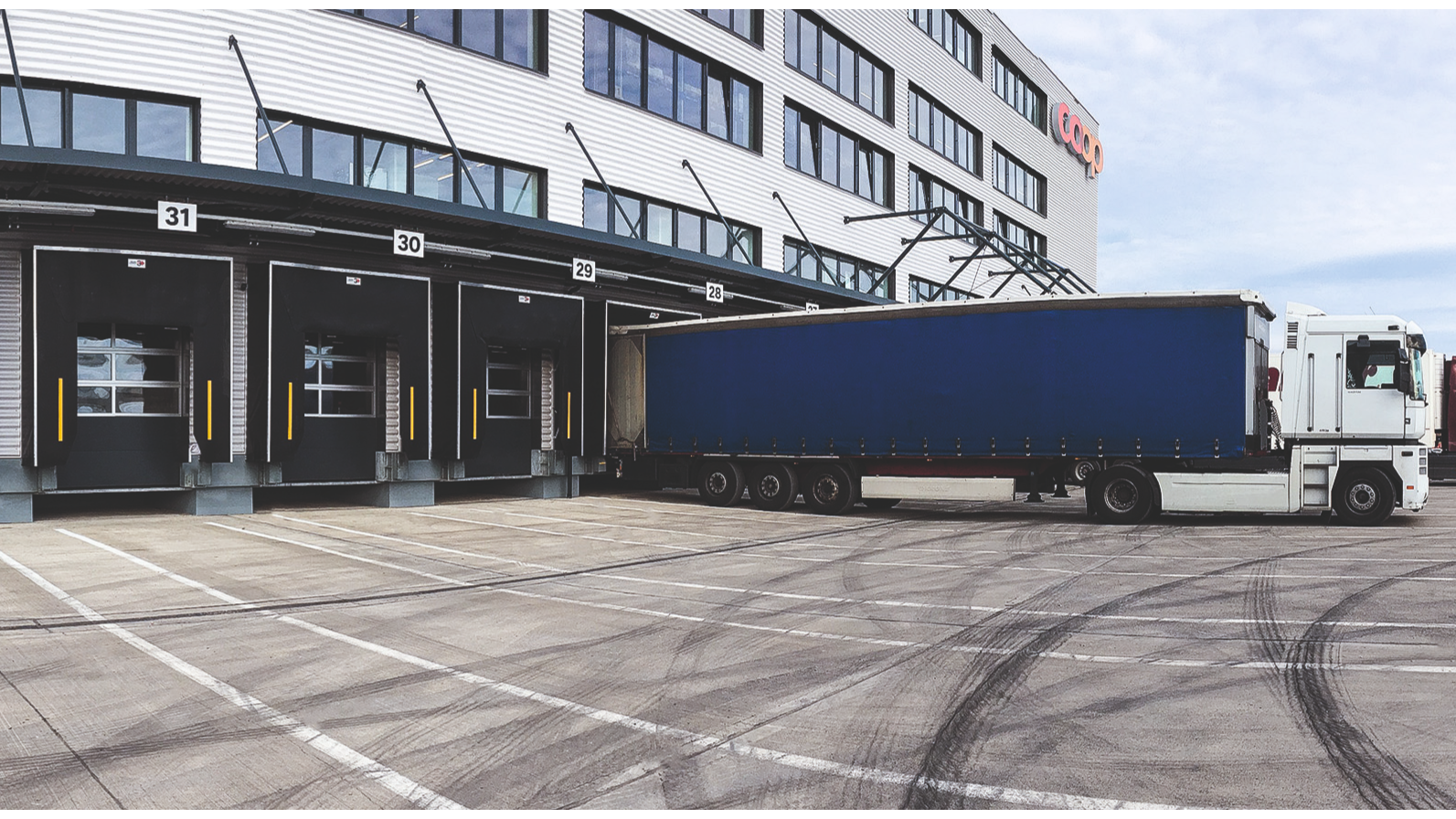 LOADING DOCKS / DOCK SEALS & DOORS