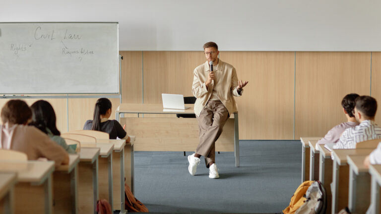 Fachfrau / Fachmann Supply und Unternehmensführung