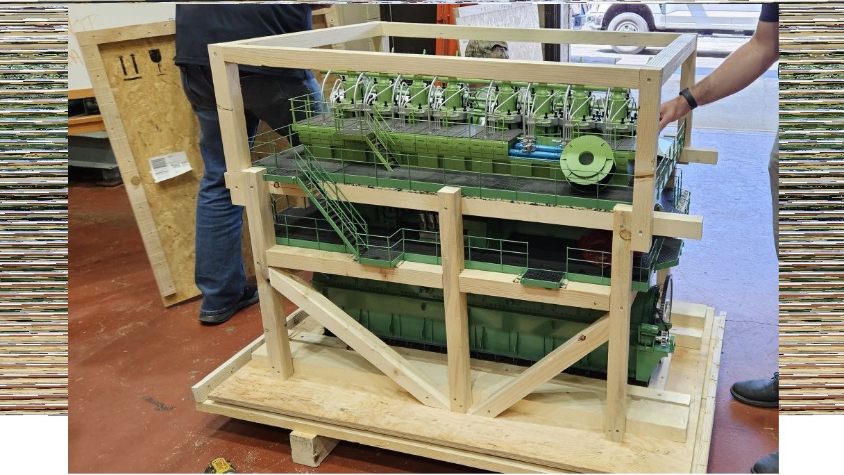 Wegmüller AG safely delivers a historic diesel engine model to the USA