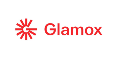 Rood Glamox-logo met gestileerd sterrensymbool